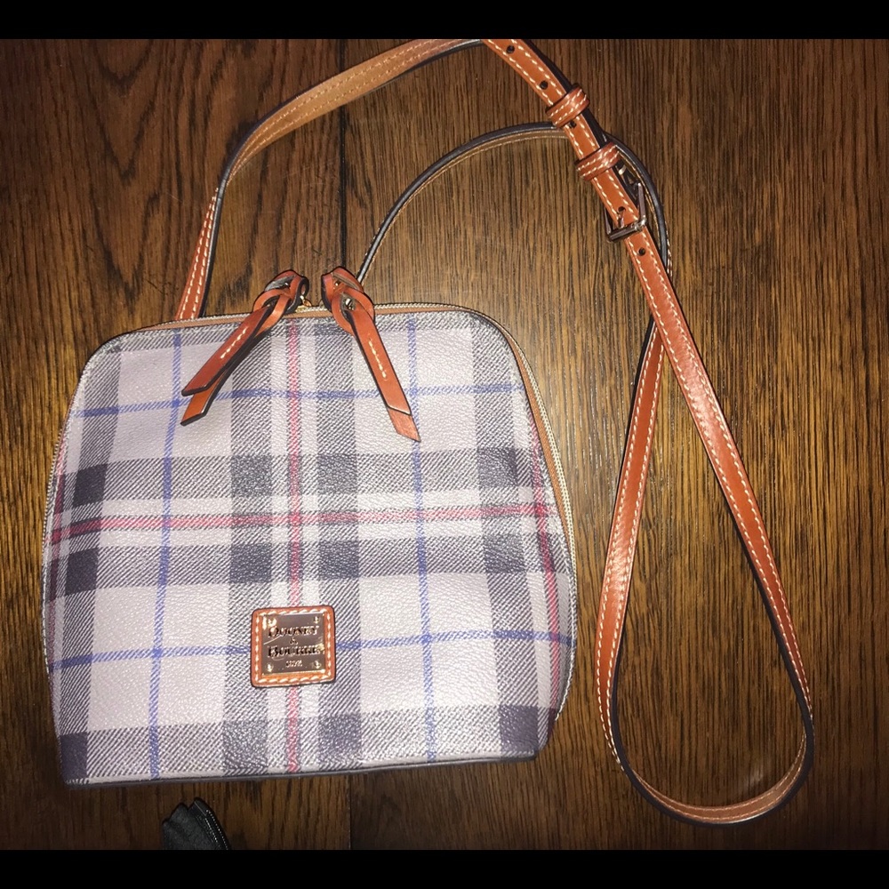 Dooney and Bourke purse